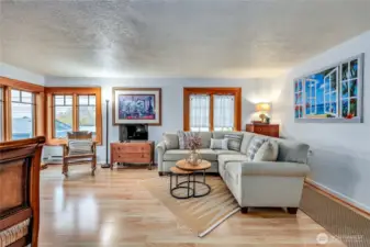 #3 Beautiful wood windows.