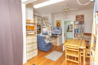 #1 Dining toward kitchen 2020 Photo