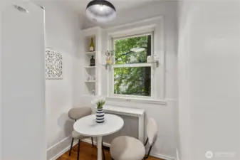 Cute eating area in kitchen