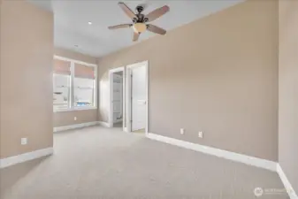 2nd Bedroom w/Bath & Walking Closet