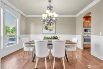 Formal Dining