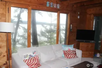 Lving room look easterly