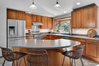 Gorgeous Kitchen with incredible upgrades!