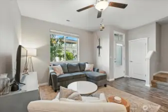 Living Room, entrance, ceiling fan
