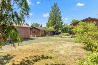 Sprawling, Flat Lot ..