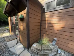 Garden shed