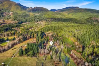 The property backs to thousands of DNR land