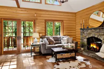 Vaulted ceilings to let the nature shine in