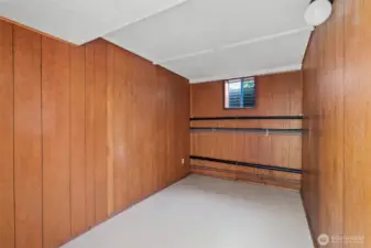 Large storage room downstairs, or small office, or whatever you need!