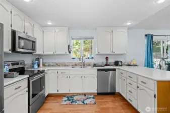 Plenty of space for the baker or chef.