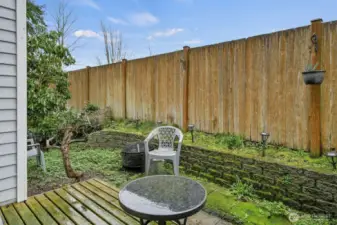 Private back patio/garden area