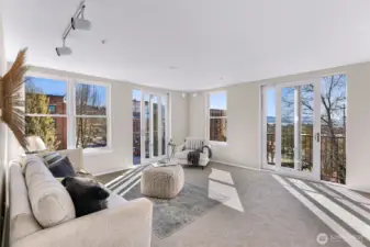 Top floor end unit Fairhaven Gardens