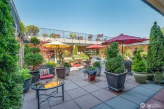 Some of the nicest common areas in town!