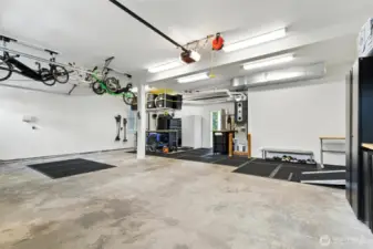 Fully Finished 3 Car   Garage