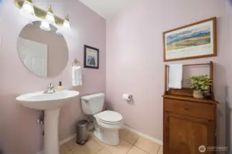 Even a half bathroom by the second livingroom is spacious