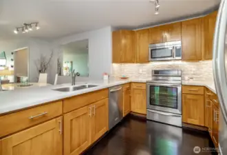 Plenty of cabinets
