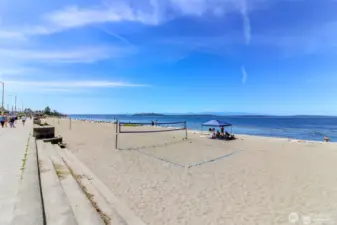 Alki beach bring your volleyball or umbrella