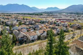 Beautiful Snoqualmie Ridge is surrounded by mountains
