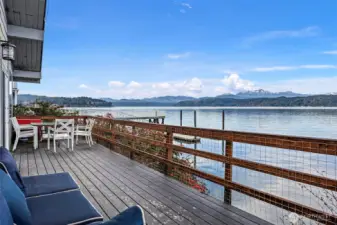 Olympic Vista Clubhouse with private beach and dock