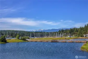 Port Ludlow marina with docks and boat slips.  Boat and kayak rentals are available.  Port Ludlow Inn with fine dining, beverages and lodging. Outside dining is a delightful way to relax with family and friends.