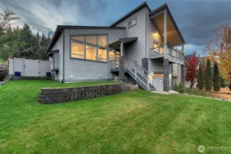 Modern exterior of this luxury Columbia River view home featuring clean architectural lines and expansive windows.