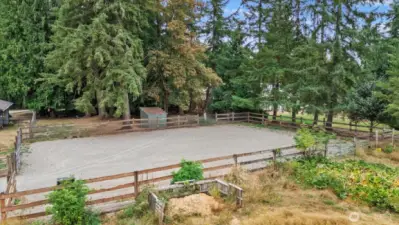 60 x 80 outdoor riding arena