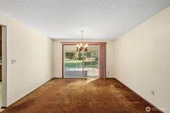 Dining room.