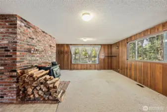 Bonus room that leads to the mudroom/laundry room and .50 bath