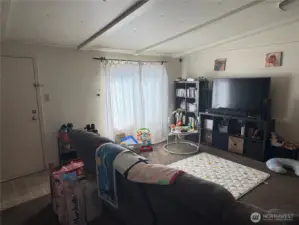 Living Room with vaulted ceilings