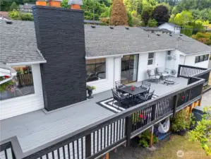 The large sundeck extends the main floor living space making it perfect for entertaining.