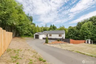 Long private drive offers added seclusion and privacy