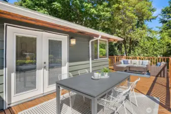 Plenty of space to host al fresco dinner parties.