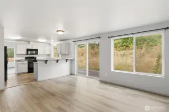 Family room to Kitchen