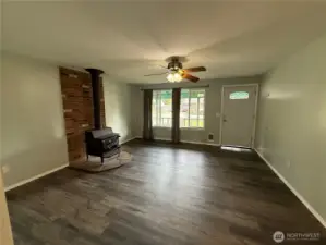 View 2 of livingroom