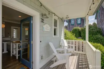 Can you see yourself here for your morning coffee!