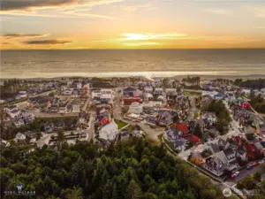 Come and sea what Seabrook has to offer! You'll love owning here!