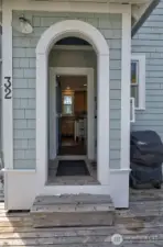 The vestibule is perfect for those raining nights arriving late to Seabrook. It's also a  great place to drop the sand before entering into the cottage.