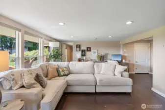 Movie nights & hobby space!