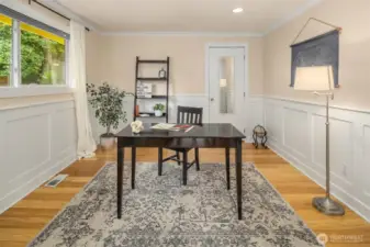 Den/office 3rd bedroom