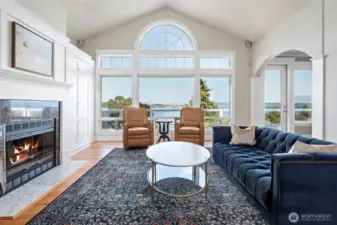Beautiful windows looking out to beautiful views!