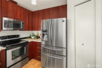 Kitchen with updated SS appliances