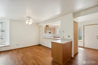 Spacious living and dining areas *This is a representation of layout, actual units may have a different level of finishes.