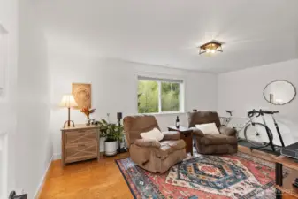 Extra large bonus room...media room? Hobbies? Workout room?