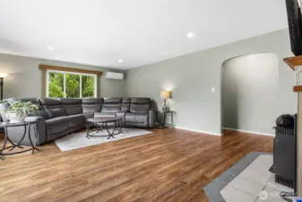 ~New LVP Quality Water & Scratch Resistant throughout~