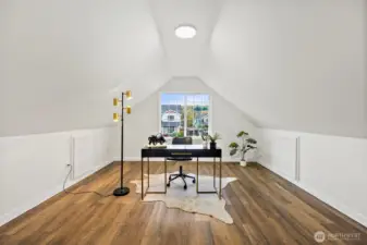 Huge bonus room--would this be your office? Workout space? Business suite? Playroom? Maybe your personal speakeasy?