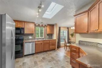 Plenty of space int he kitchen for all cooking needs