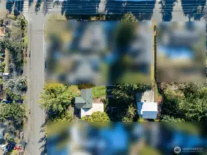 Highlighted lot with easement