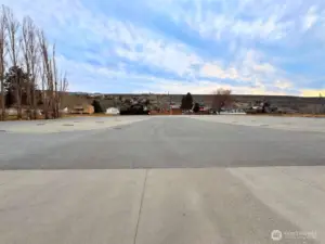 lots of parking at the launch