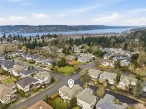 Ideally located near Lake Washington, Newcastle, Bellevue, and major commuter routes