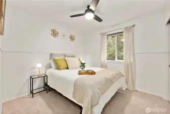 Third bedroom w/ceiling fan